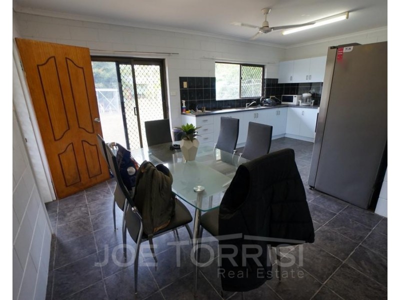 70 Kenneally Road, Mareeba QLD 4880