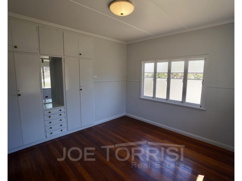 14 Eccles Street, Mareeba QLD 4880