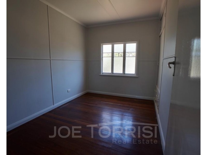 14 Eccles Street, Mareeba QLD 4880