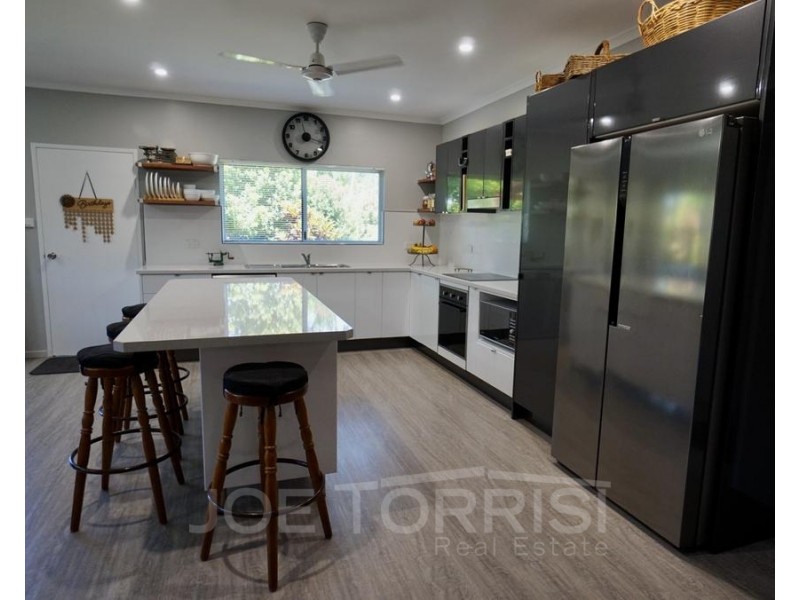 13 Wilson Street, Mareeba QLD 4880