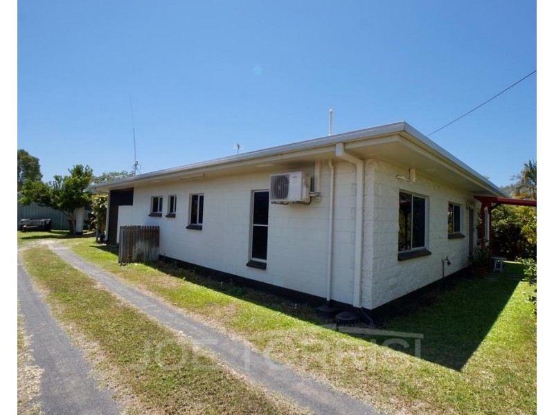 13 Wilson Street, Mareeba QLD 4880