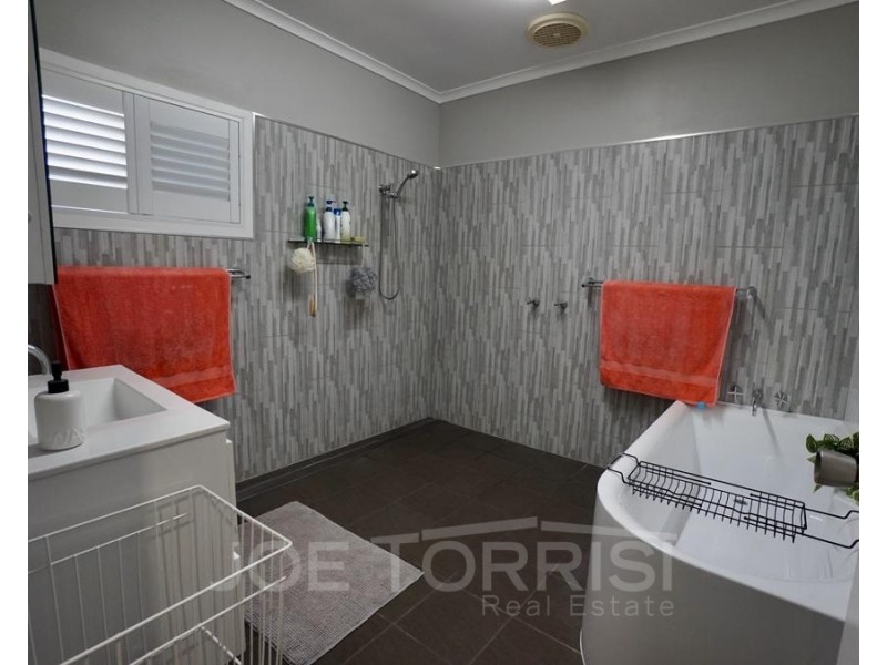 13 Wilson Street, Mareeba QLD 4880