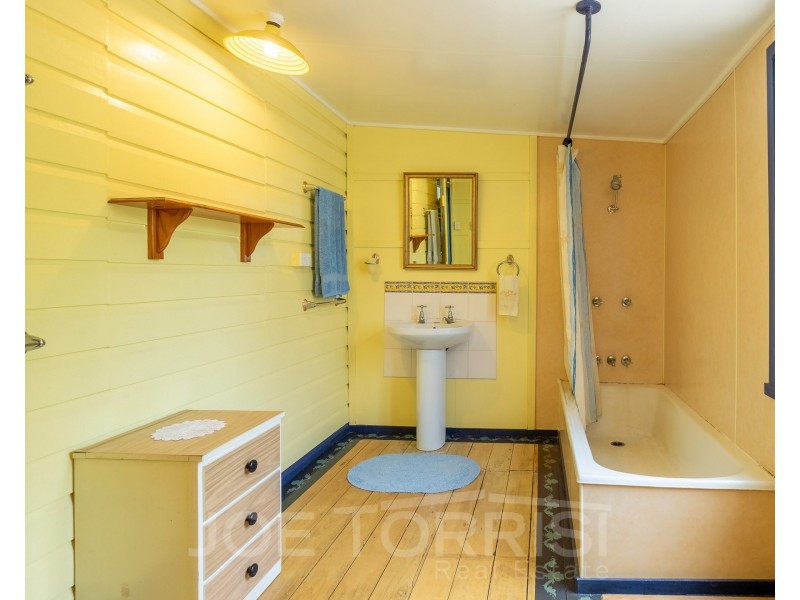 4 Caterina Close, Mareeba QLD 4880