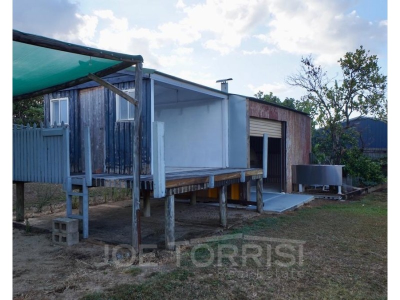 6 Seary Road, Mareeba QLD 4880