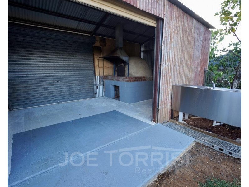 6 Seary Road, Mareeba QLD 4880