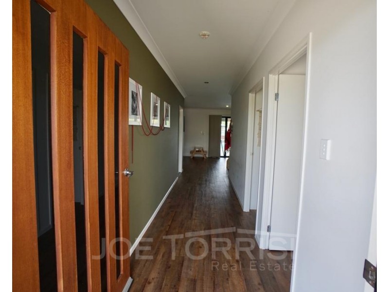 15 Amaroo Drive, Mareeba QLD 4880