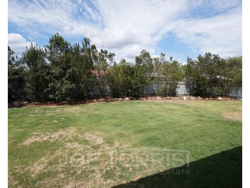 15 Amaroo Drive, Mareeba QLD 4880