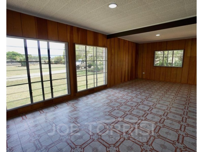 189 Martin Avenue, Mareeba QLD 4880