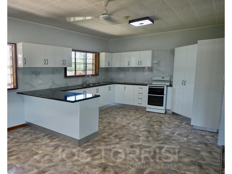 189 Martin Avenue, Mareeba QLD 4880