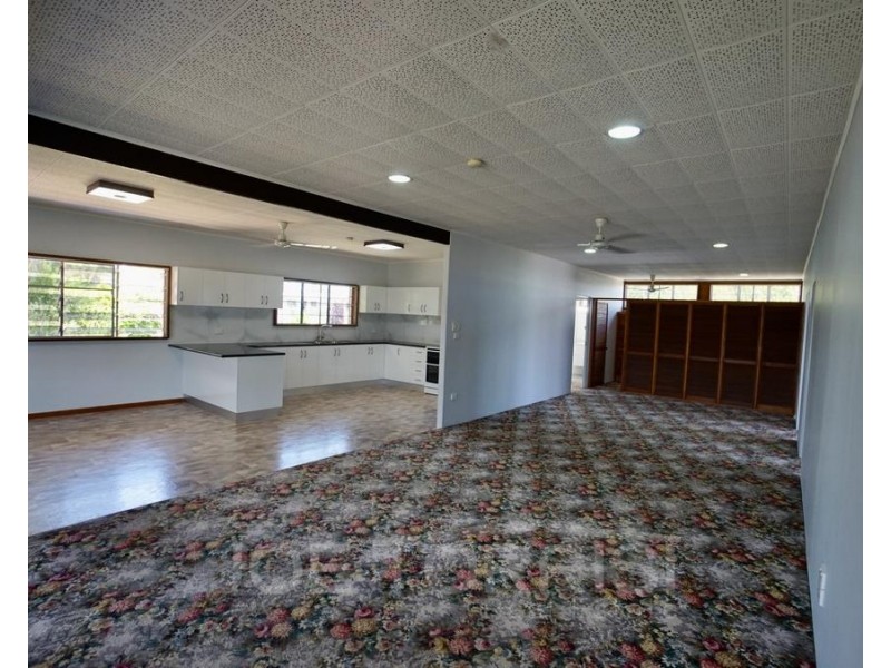 189 Martin Avenue, Mareeba QLD 4880