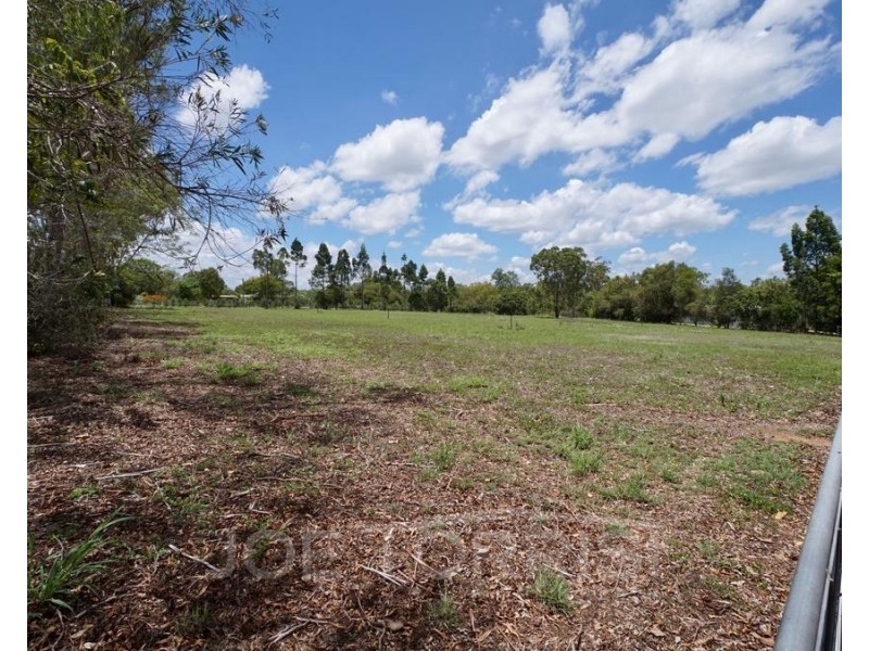 35 La Spina Road, Mareeba QLD 4880