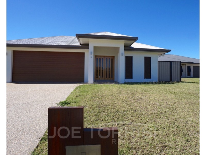5 Curlew Close, Mareeba QLD 4880