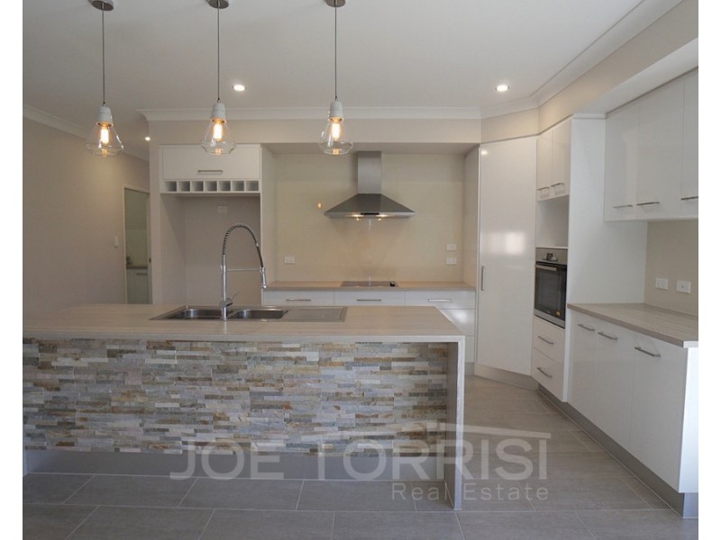 5 Curlew Close, Mareeba QLD 4880