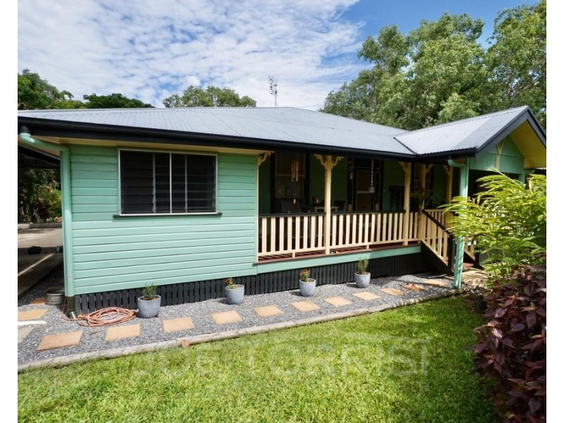 4 Andre Street, Mareeba QLD 4880