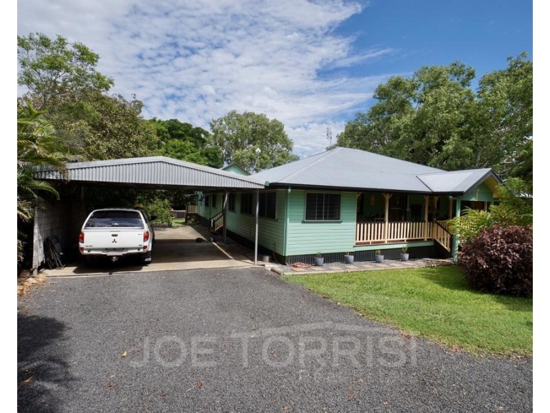 4 Andre Street, Mareeba QLD 4880