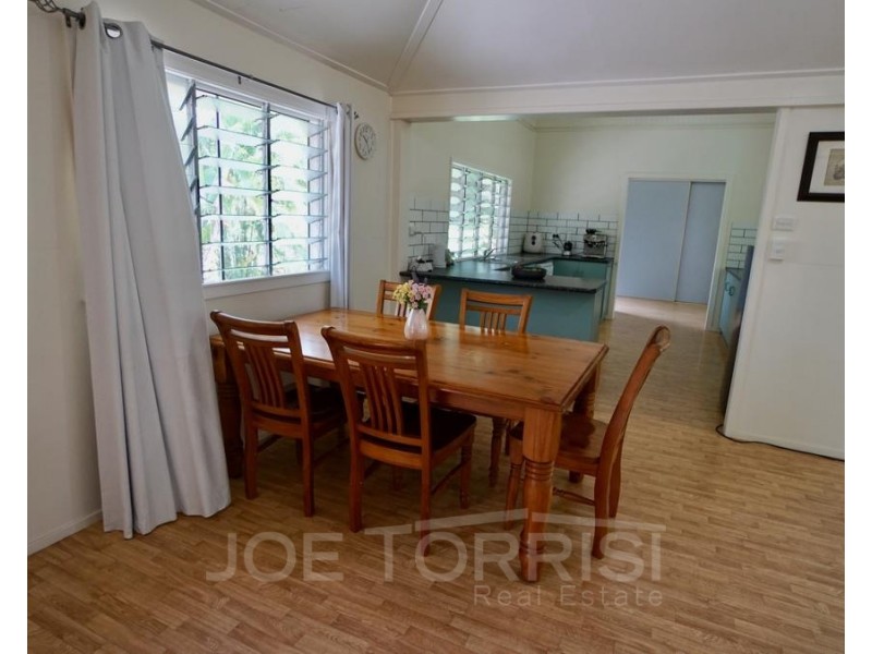4 Andre Street, Mareeba QLD 4880