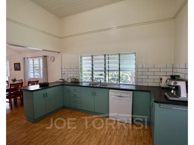 4 Andre Street, Mareeba QLD 4880