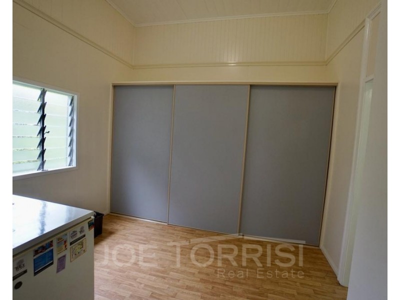 4 Andre Street, Mareeba QLD 4880