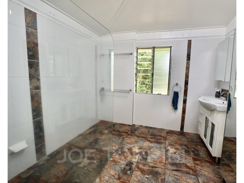 4 Andre Street, Mareeba QLD 4880