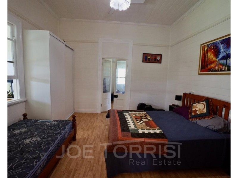 4 Andre Street, Mareeba QLD 4880
