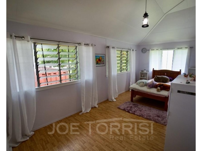 4 Andre Street, Mareeba QLD 4880