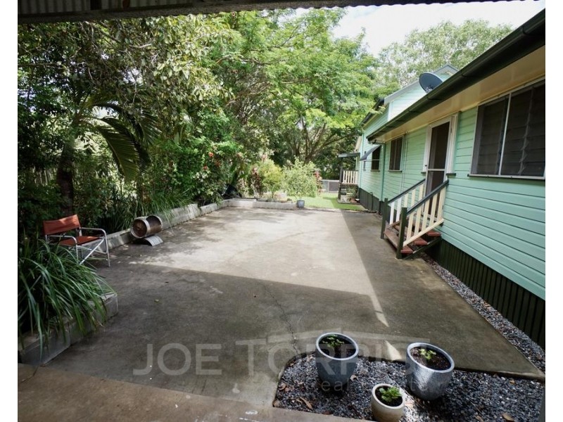 4 Andre Street, Mareeba QLD 4880