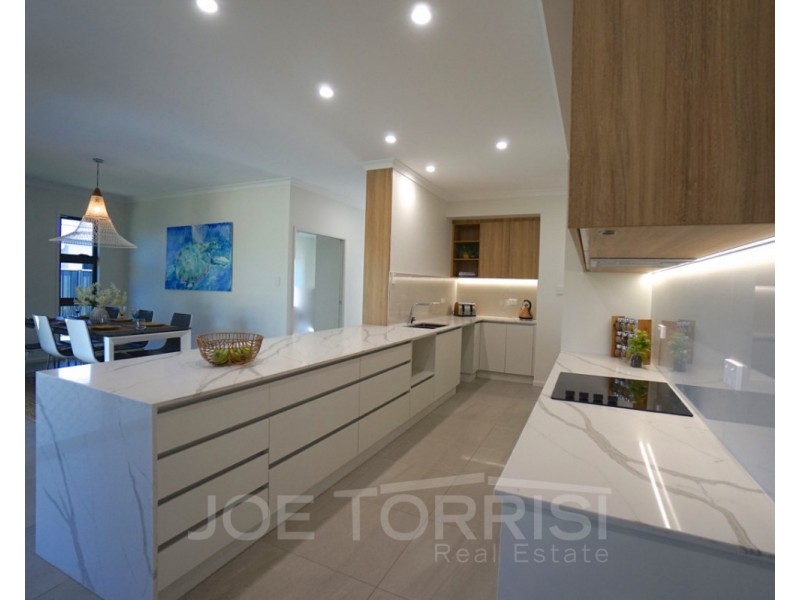 8 Allara Street, Mareeba QLD 4880