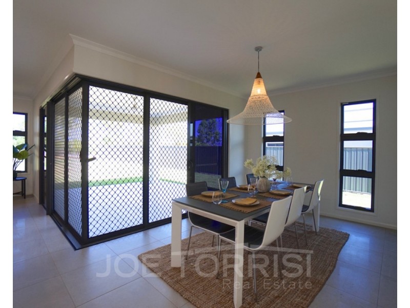 8 Allara Street, Mareeba QLD 4880