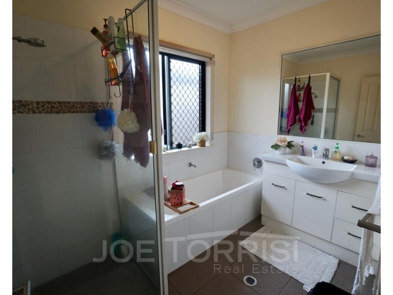 84 Kenneally Road, Mareeba QLD 4880