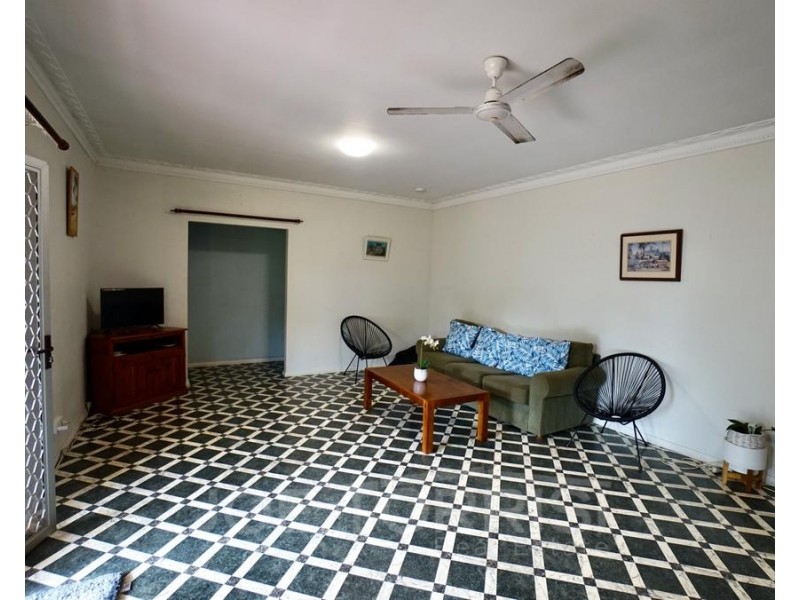 9 Shepherd Street, Mareeba QLD 4880