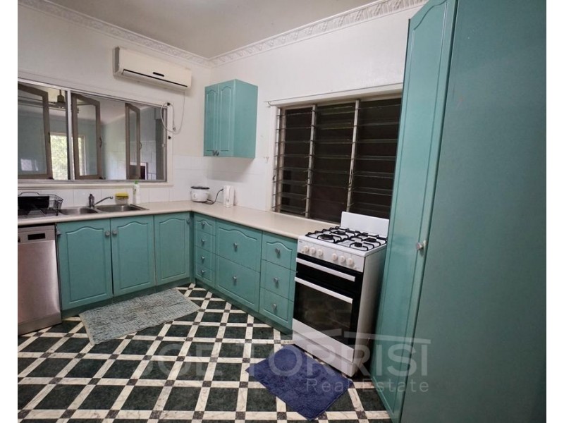 9 Shepherd Street, Mareeba QLD 4880