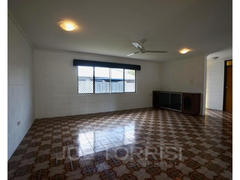 37 Royes Street, Mareeba QLD 4880