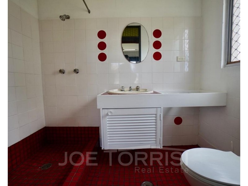 37 Royes Street, Mareeba QLD 4880