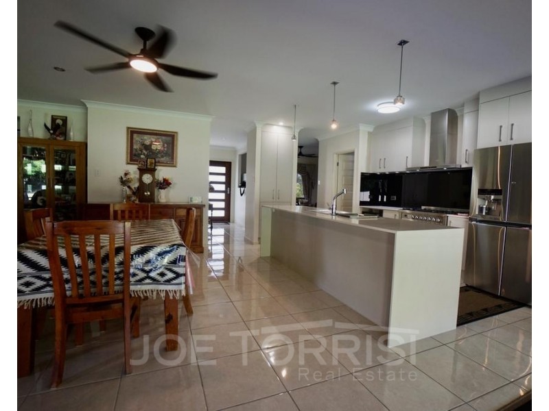 18 Amaroo Drive, Mareeba QLD 4880