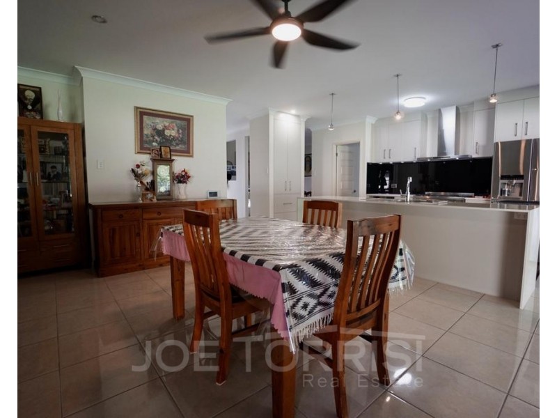 18 Amaroo Drive, Mareeba QLD 4880