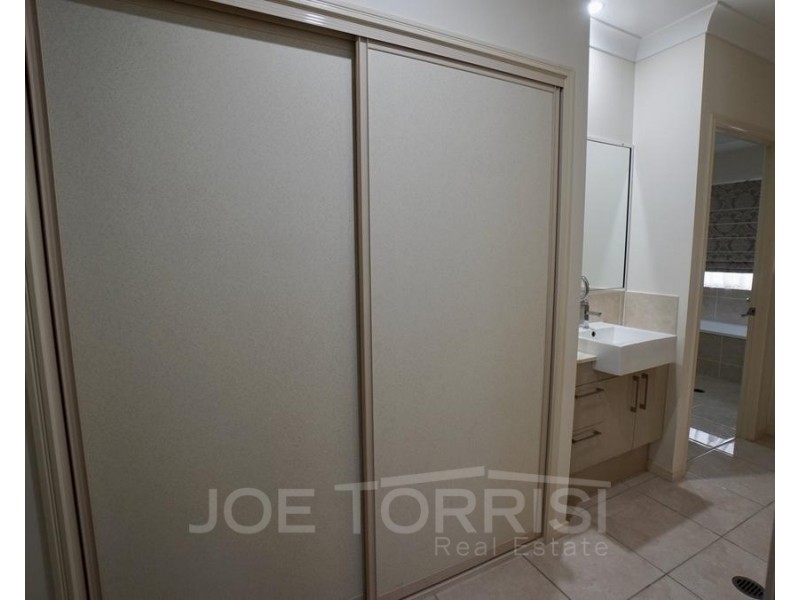 18 Amaroo Drive, Mareeba QLD 4880