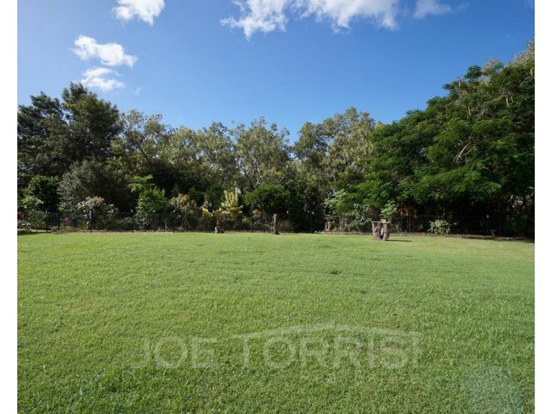 18 Amaroo Drive, Mareeba QLD 4880
