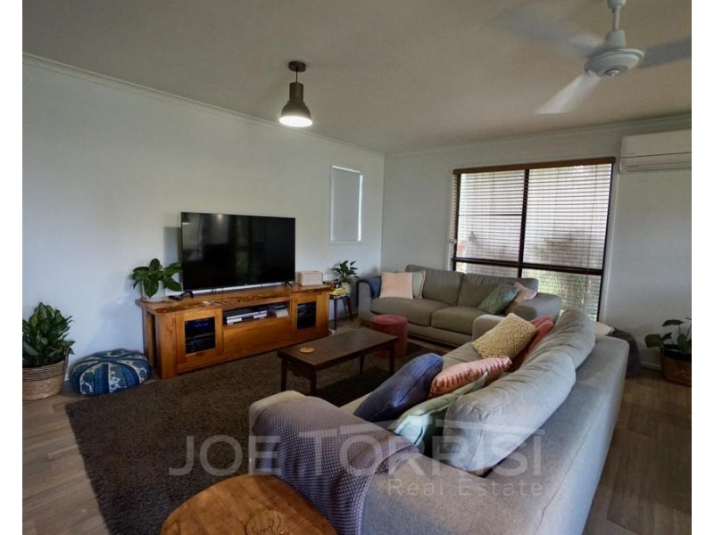 8 Caterina Close, Mareeba QLD 4880