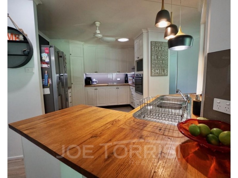 8 Caterina Close, Mareeba QLD 4880