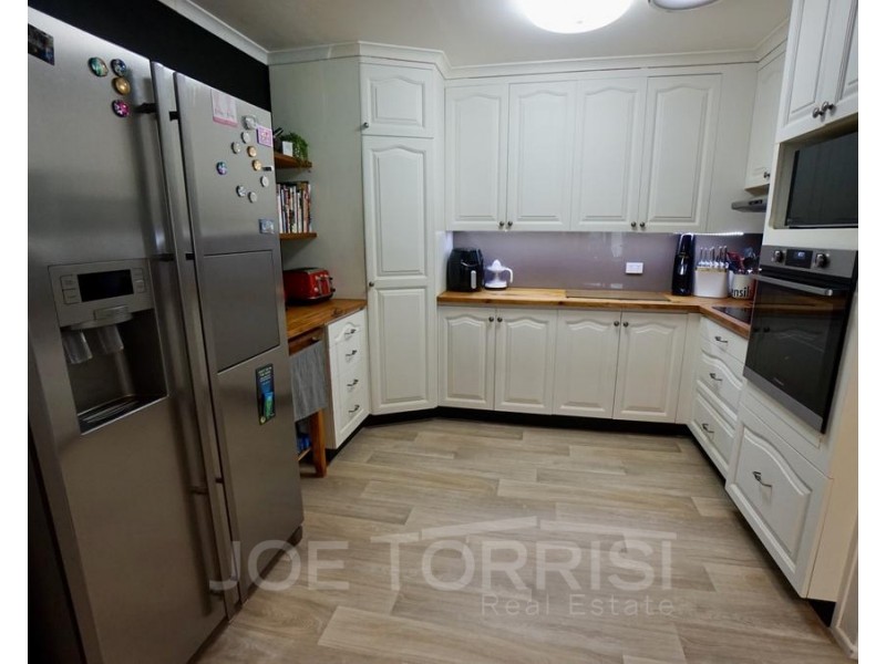 8 Caterina Close, Mareeba QLD 4880