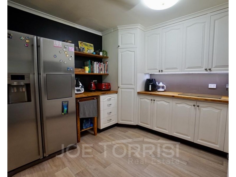 8 Caterina Close, Mareeba QLD 4880