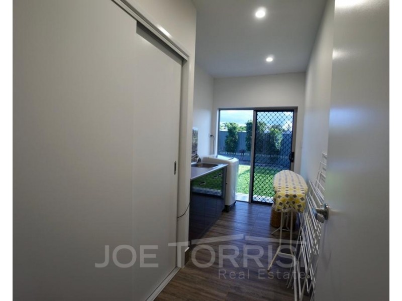 8 Summer Street, Mareeba QLD 4880
