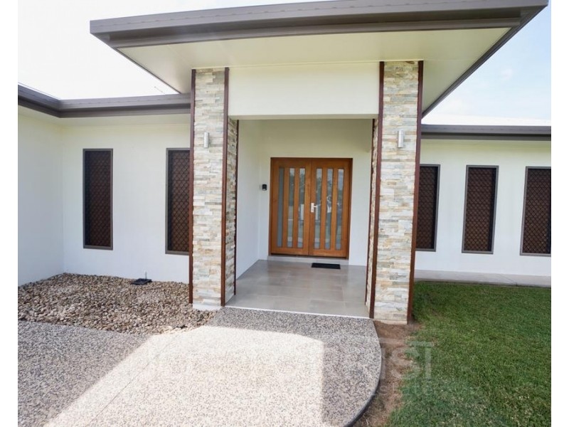 14 Yarrabee Close, Mareeba QLD 4880