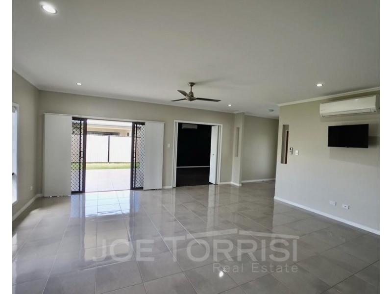 14 Yarrabee Close, Mareeba QLD 4880