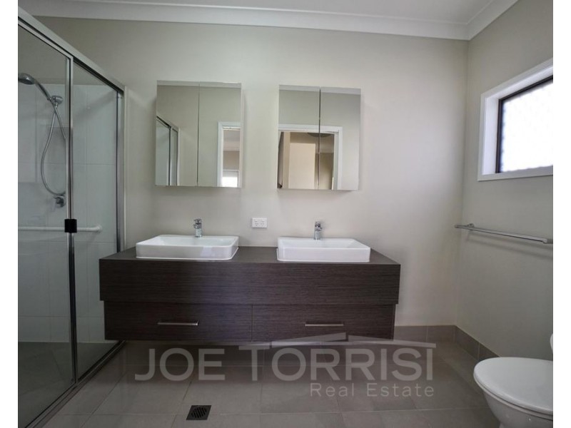 14 Yarrabee Close, Mareeba QLD 4880