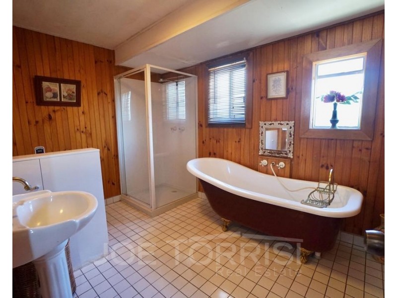 31 Basalt Street, Mareeba QLD 4880