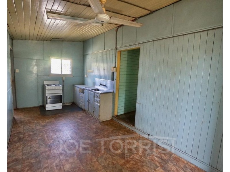 19 Mason Street, Mareeba QLD 4880