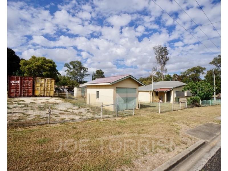 19 Mason Street, Mareeba QLD 4880