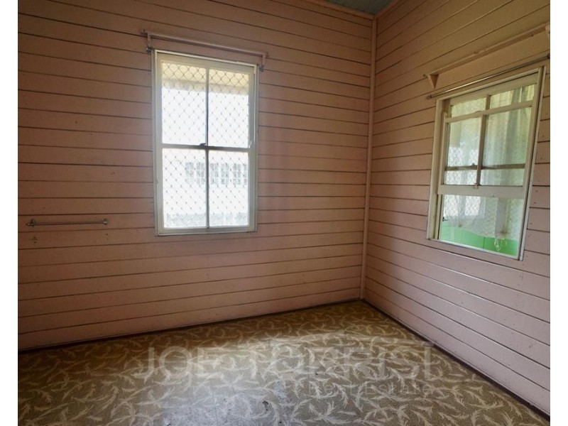 19 Mason Street, Mareeba QLD 4880