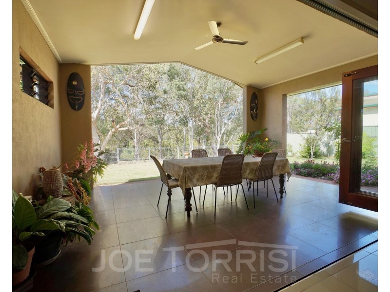11 River Drive, Mareeba QLD 4880